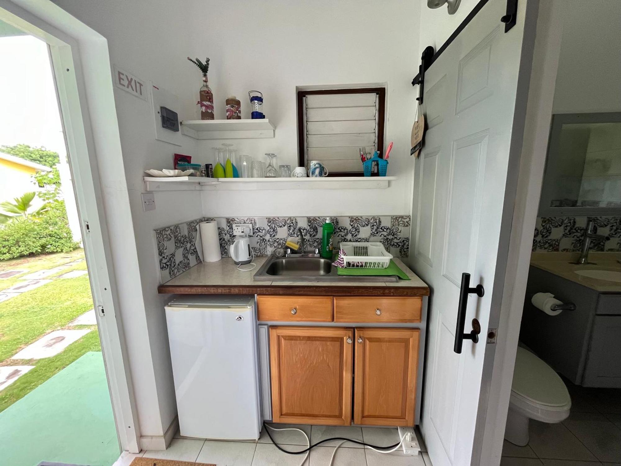 Studio Blu At Waves Villa Guesthouse Brighton Village Ngoại thất bức ảnh